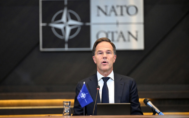 Rutte twierdzi, że artykuł 5 nie jest na stole po zestrzeleniu rakiety NATO zmierzającej w kierunku Turcji