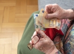 Europejczycy obawiają się, że emerytury państwowe są nie do utrzymania, ale odrzucają opcje reform, pokazuje sondaż