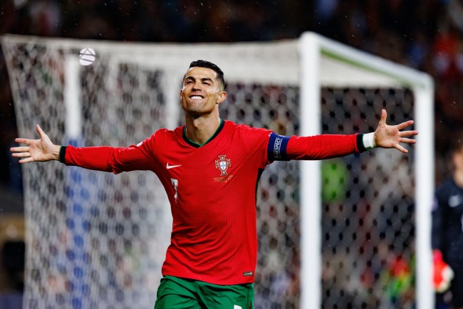 Cristiano Ronaldo zbliża go do zdobycia 1000 bramek, mimo remisu z Portugalią