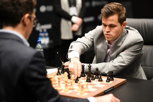 Magnus Carlsen również zdobywa tytuł Blitz i zdobywa 20. tytuł mistrza świata w szachach
