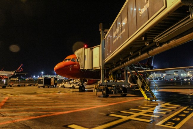 Lotnisko w Brukseli zamknięte po zauważeniu drona