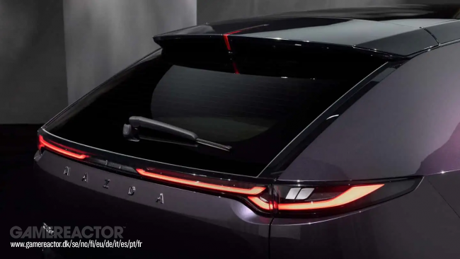 Mazda prezentuje nowy CX-6e
