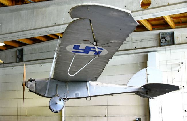 Finlandia wycofa kontrowersyjną swastykę z flag sił powietrznych