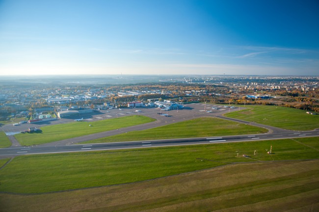 Lotnisko w Wilnie wznawia działalność po zakłóceniu lotu balonu