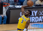 LeBron James "nie bierze za pewnik" grając z synem, gdy zbliżają się do kolejnego pierwszego w historii NBA