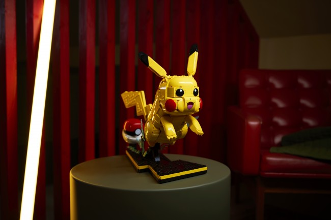 Oficjalnie ujawnione zestawy Pokémonów Lego: Pojawiły się startery Pikachu, Eevee i Kanto