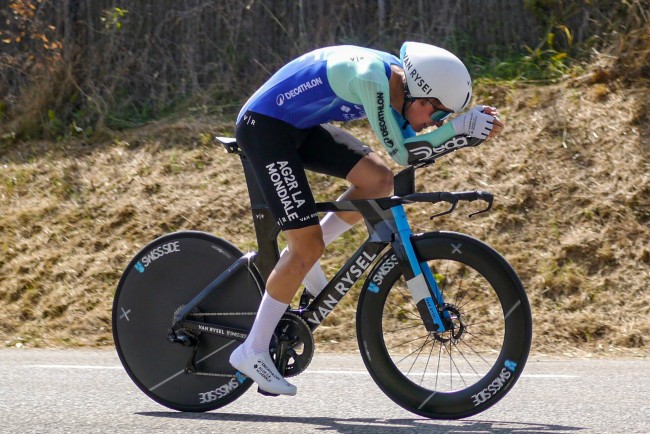 Paul Seixas, nowa sensacja kolarstwa we Francji, odrzuca porównania, że jest lepszy od Pogacara w swoim wieku