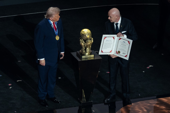 Norwegia wspiera skargę przeciwko prezydentowi FIFA Gianni Infantino za kontrowersyjną "Nagrodę Pokoju" przyznaną Trumpowi