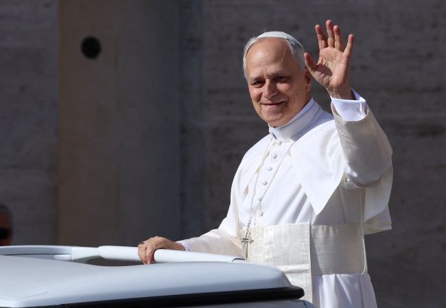 Papież Lew potępia przemoc na Bliskim Wschodzie jako "diaboliczną"