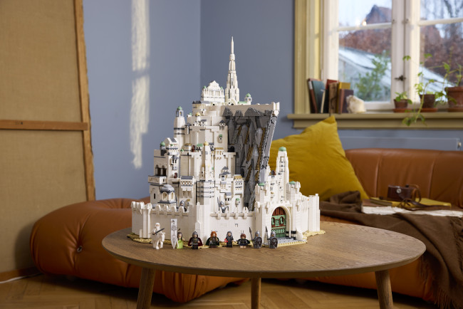 Lego oficjalnie ujawnia ogromny Zestaw Lord of the Rings: Minas Tirith, jeden z największych Lego zestawów w historii