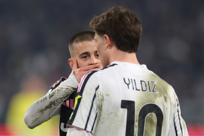 UEFA nie wyrzuca zawodników, którzy zakrywają usta: słynna "prawo Prestianniego"