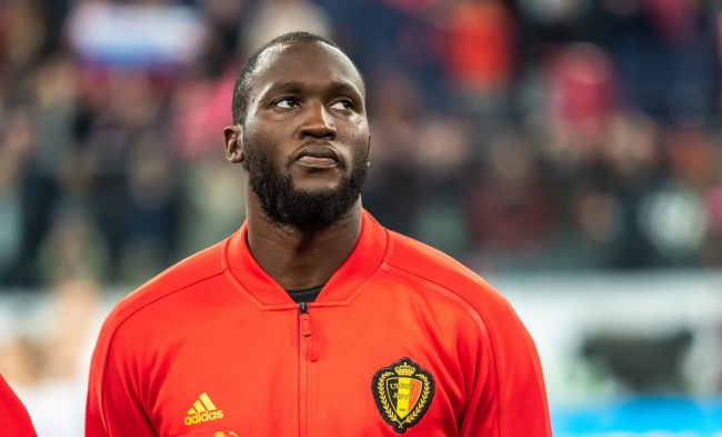 Romelu Lukaku i jego brat Jordan Lukaku twierdzą, że zostali wyłudzeni od ciała ojca