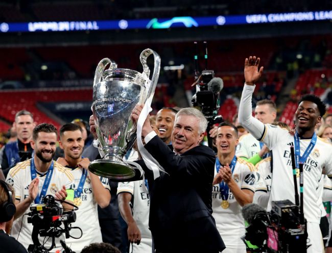 "Zdobywanie tytułów w Realu Madryt jest łatwiejsze niż gdziekolwiek indziej" – powiedział Ancelotti po swoim rekordowym 15. tytule