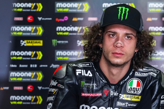 Marco Bezzecchi przyznaje się do winy w wypadku z Markiem Márquezem i opisuje ból związany z upadkiem