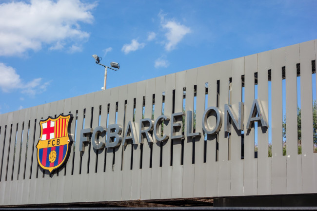 FC Barcelona złożyła oficjalną skargę przeciwko UEFA dotyczącą błędu sędziego w Lidze Mistrzów