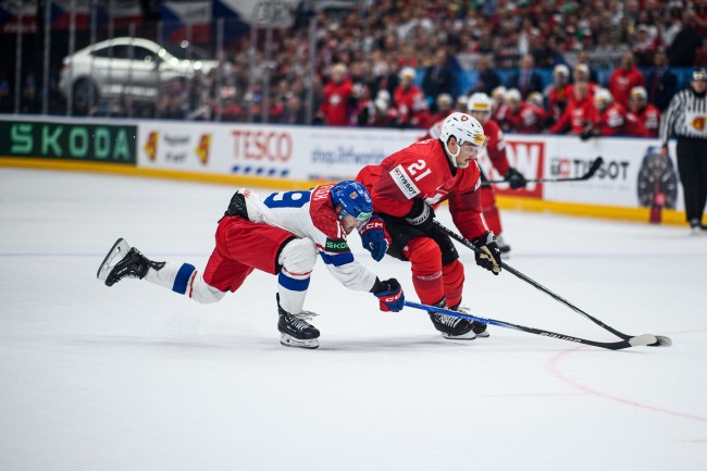 Arena hokejowa na Zimowe Igrzyska Olimpijskie wciąż jest nieukończona, na kilka dni przed wydarzeniem