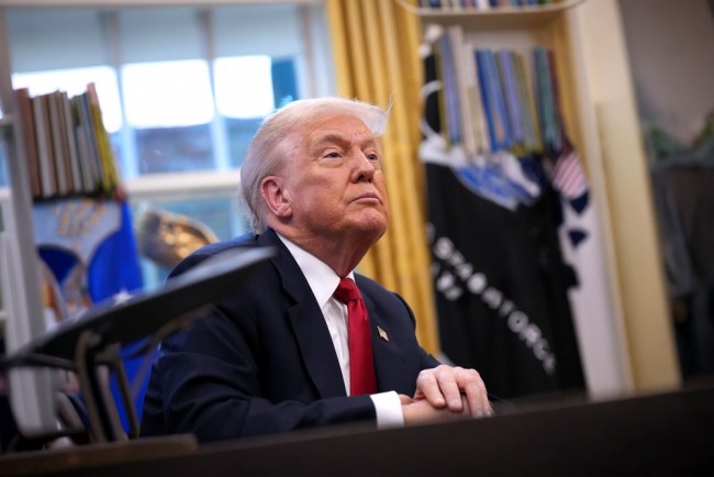 Trump: NATO byłoby "znacznie bardziej groźne i skuteczne" z kontrolą Stanów Zjednoczonych nad Grenlandią