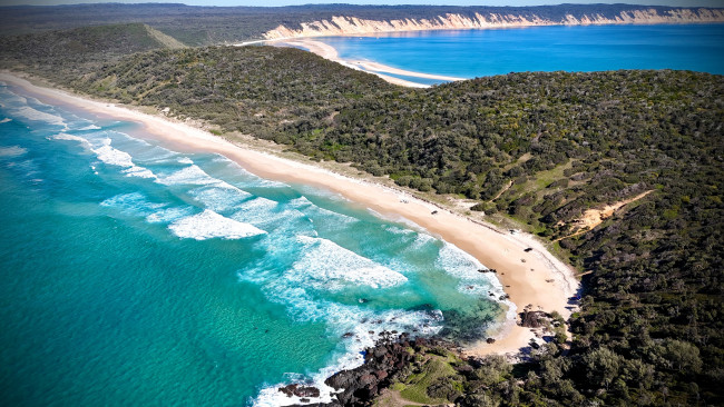 Australian Space Agency uważa, że zidentyfikował "tajemnicze kule kosmiczne" wyrzucające się na brzeg w Queensland