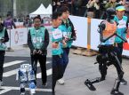 W Pekinie odbywa się pierwszy półmaraton z humanoidalnymi robotami biegnącymi z ludźmi
