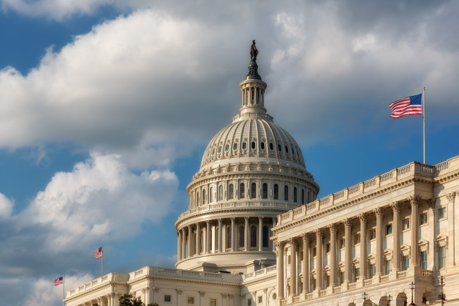 USA Congress zatwierdzają środki domagające się od prezydenta Donalda Trumpa wstrzymania wojny w Iranie