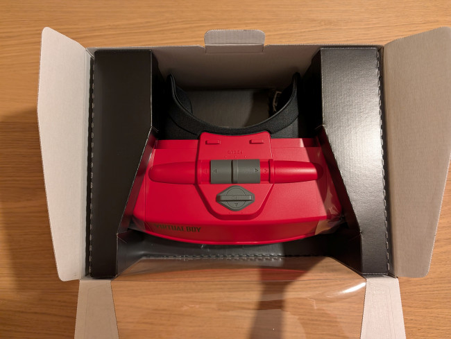 Rozpakowanie i porównanie: Tak wygląda Virtual Boy na Switcha