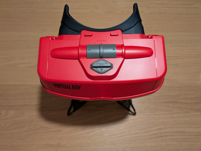 Rozpakowanie i porównanie: Tak wygląda Virtual Boy na Switcha