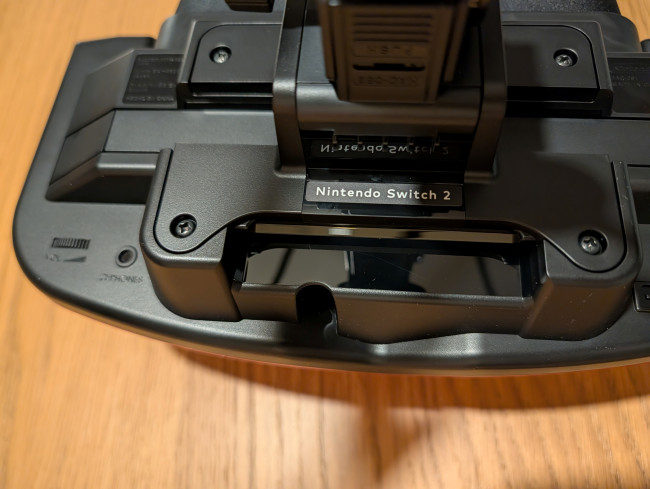 Rozpakowanie i porównanie: Tak wygląda Virtual Boy na Switcha