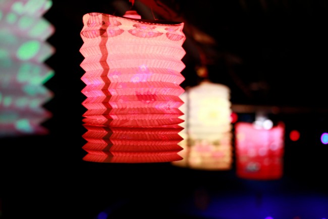 W zamachu bombowym na paralotni na buddyjskim festiwalu w Birmie zginęły co najmniej 24 osoby