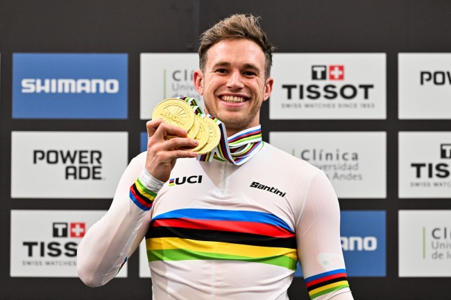 Harrie Lavreysen triumfuje w Mistrzostwach Świata w Kolarstwie Torowym UCI z czterema złotymi medalami