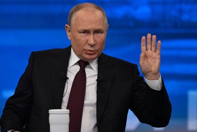Putin ogłasza prawosławne zawieszenie broni wielkanocne na Ukrainie