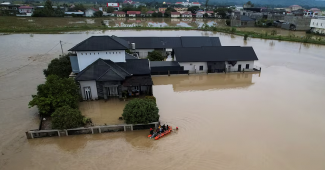 Liczba ofiar burzy w Azji Południowo-Wschodniej zbliża się do 700, ujawniono pełną skalę katastrofy
