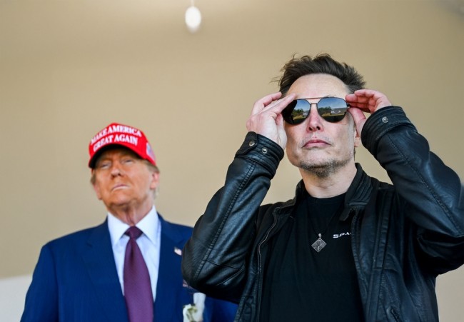 Musk, który oskarżył Trumpa o to, że znalazł się w aktach Epsteina, zaprzecza twierdzeniom po pojawieniu się w nich