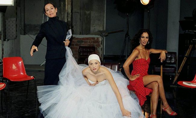 Najlepsze filmy Pedro Almodóvara: Pięć filmów, które każdy fan kina powinien obejrzeć