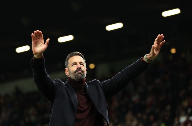 Piłkarze Manchesteru United chcą, aby Ruud van Nistelrooy pozostał w klubie po tym, jak dołączy do niego Amorim