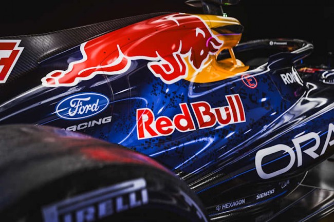 Red Bull robi coś niewyobrażalnego i prezentuje swój samochód F1 na rok 2026 z nowym malowaniem