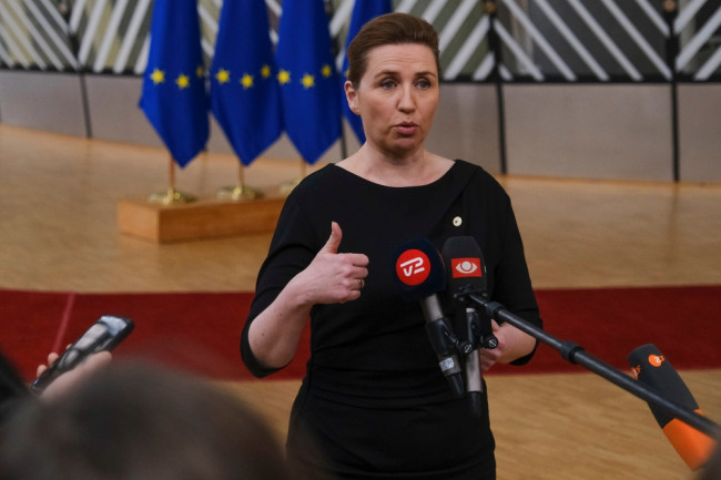 Propozycja podatku majątkowego Frederiksena wywołuje debatę przed przedterminowymi wyborami w Danii