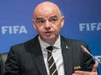 Prezes FIFA Infantino bierze udział w kontrowersjach, opowiada się po stronie Vin&iacute;ciusa: "Wstrząśnięty i zasmucony"