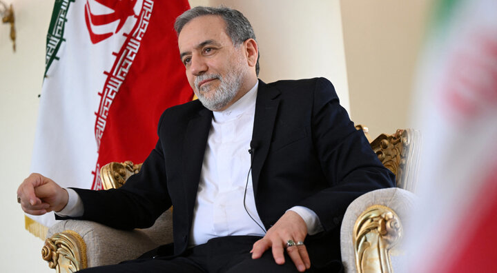Iran wkracza w konflikt indyjsko-pakistański z wizytą w Islamabadzie