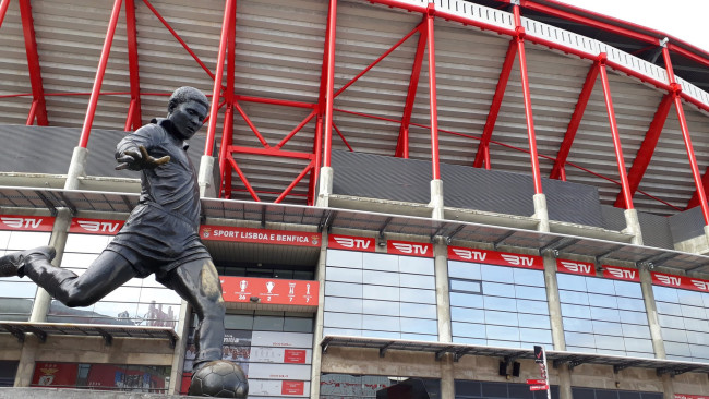 Benfica ponownie bierze Eusébio do obrony przed rasistowskimi oskarżeniami po incydencie z Prestianni-Viníciusem