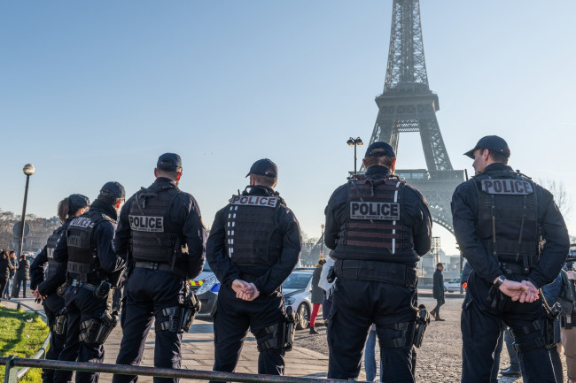 Policja w Paryżu będzie używać dronów do obserwowania ulic, obawiając się niepokojów podczas meczu Mistrzostw Świata Francja kontra Maroko