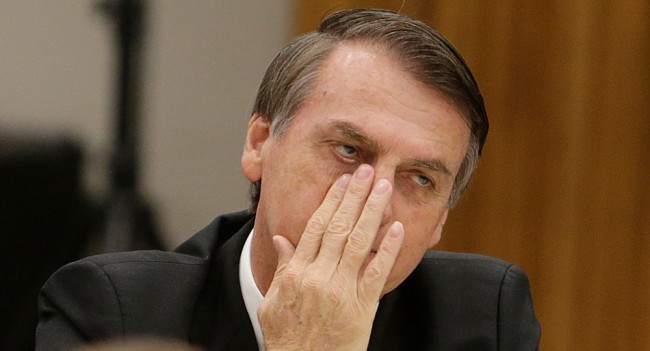 Bolsonaro sięga po książki, by skrócić karę więzienia