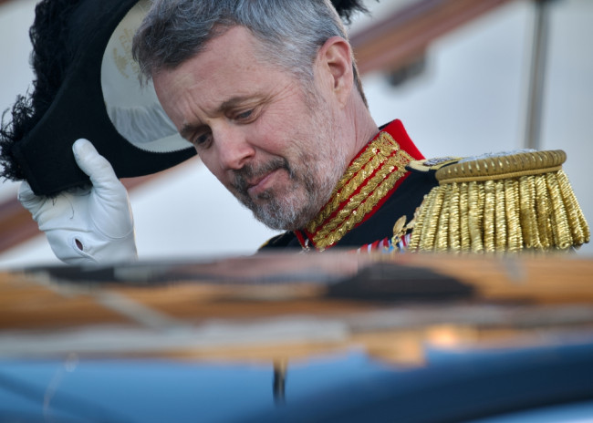 Król Danii Frederik odwiedza Grenlandię, aby potwierdzić jedność w obliczu arktycznych interesów Trumpa