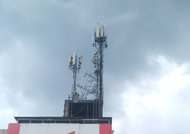 Gaza stoi w obliczu przerwy w dostawie prądu w branży telekomunikacyjnej, a atak lądowy nasila się