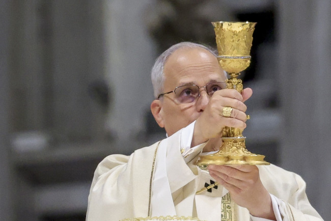 Papież Leon gani przywódców "rękami pełnymi krwi"