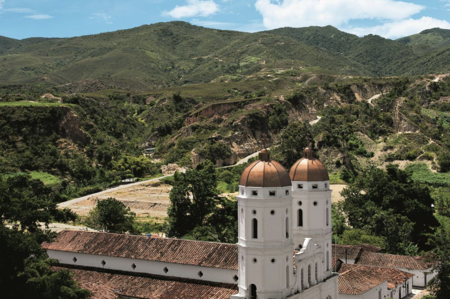 Katastrofa lotnicza w Kolumbii zabiła 15 osób, w tym kandydata politycznego