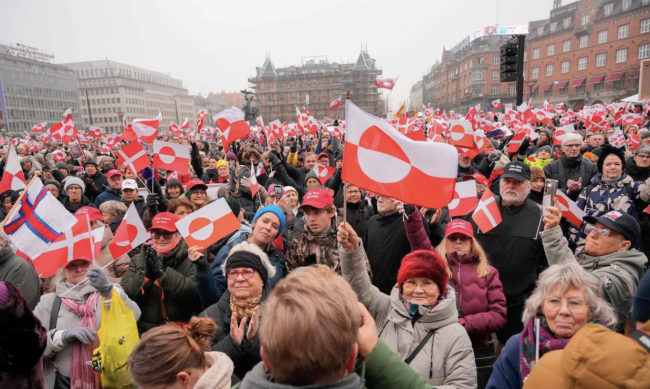 Protesty rozprzestrzeniły się po Danii i Grenlandii przeciwko groźbom Trumpa: 