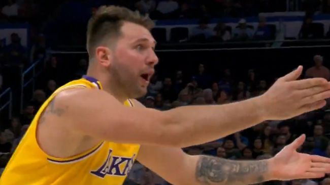 Kontrowersyjne wyrzucenie Luki Doncicia doprowadza kibiców Lakers do wściekłości