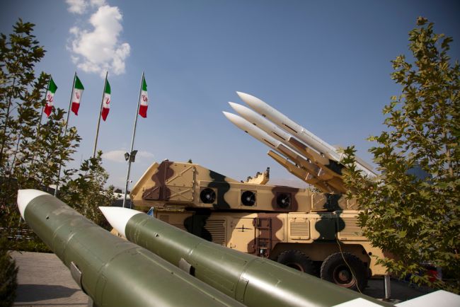 Iran grozi rozszerzeniem konfliktu poza region, jeśli Stany Zjednoczone wznowią bombardowania
