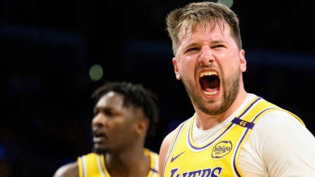 Luka Dončić prowadzi Lakers do kolejnych zwycięstw, zapisując się w historii