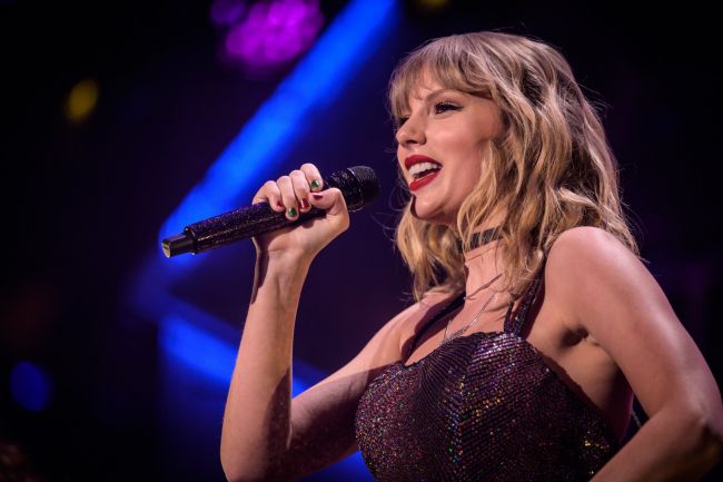 Zaręczyny Taylor Swift przed US Open: "Ona zasługuje na to, co najlepsze", mówi Świątek
